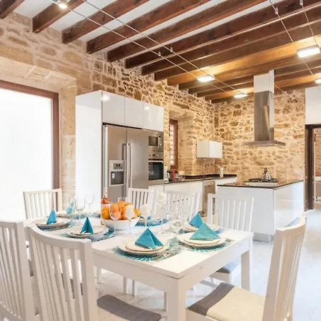 Casa Sa Pedra, En El Centro Historico De Alcudia Villa Exterior photo