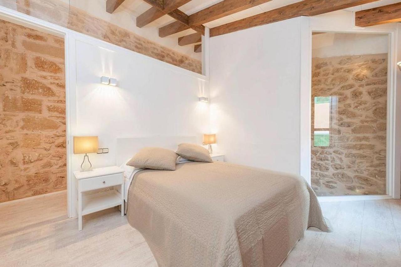 Hébergement de vacances Casa Sa Pedra, En El Centro Historico De *